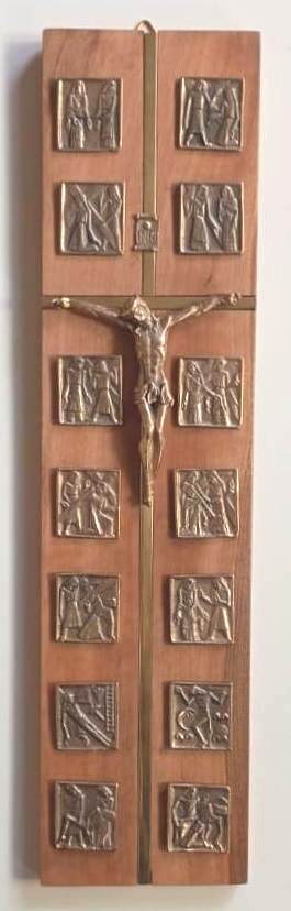 Vía Crucis - tabla con Cristo y 14 estaciones (cruz Bronce)